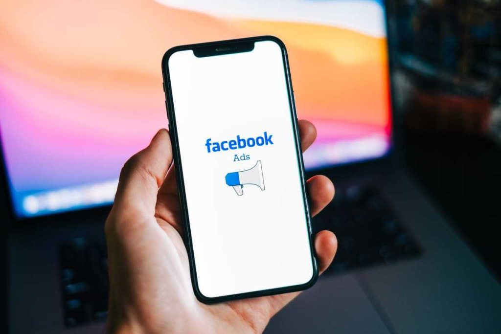 1. Tại sao doanh nghiệp nhỏ cần chạy quảng cáo trên Facebook?